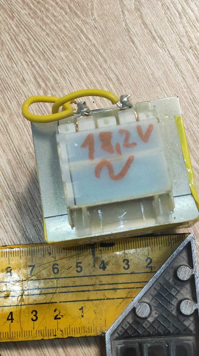 Трансформаторы 15.8В и  30В переменного тока