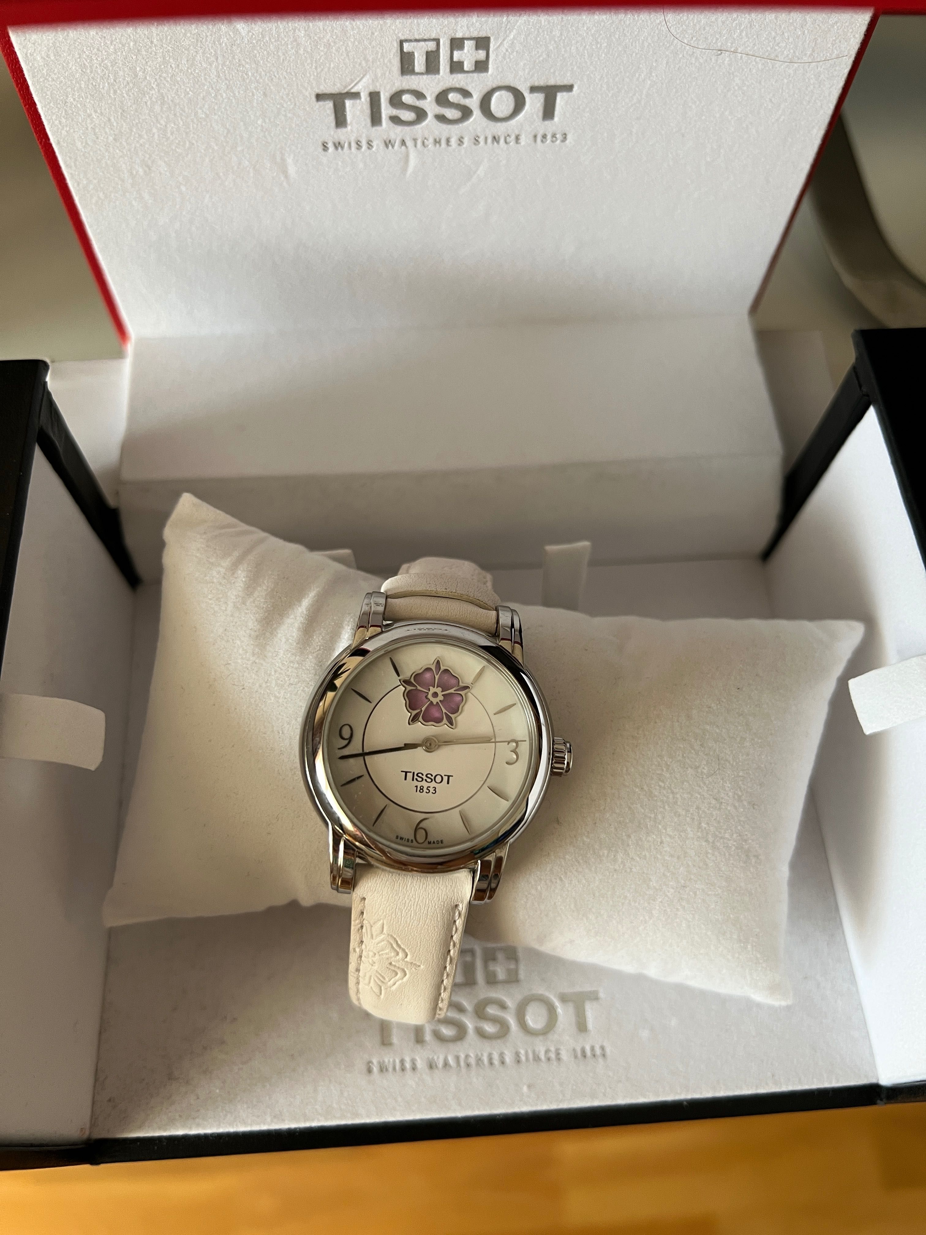 Часовник Tissot - механичен