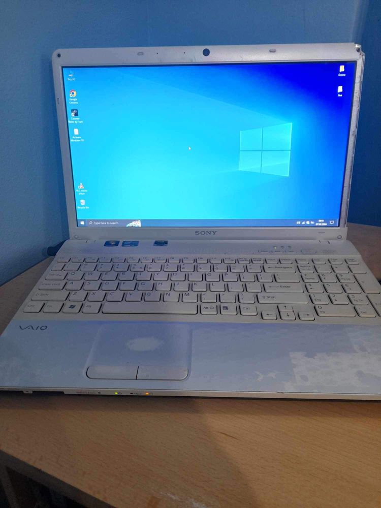 Laptop sony vayo PCG 71811M