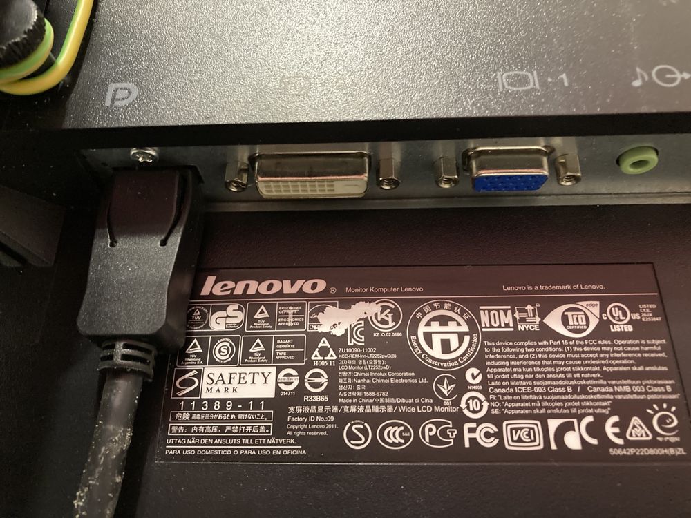 Монитор Lenovo 22