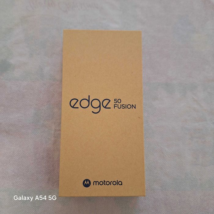 Vând Motorola edge 50 fusion  desigilat