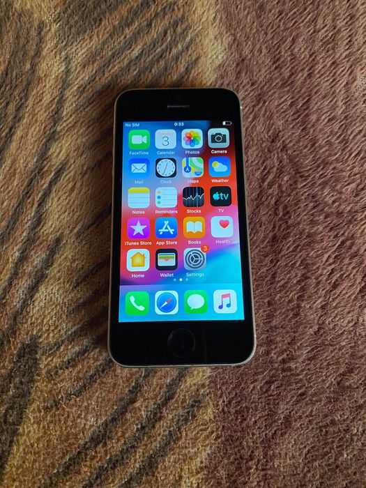 Продавам iPhone 5s