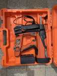 Spit pulsa 800+ pistol implanta cuie in beton