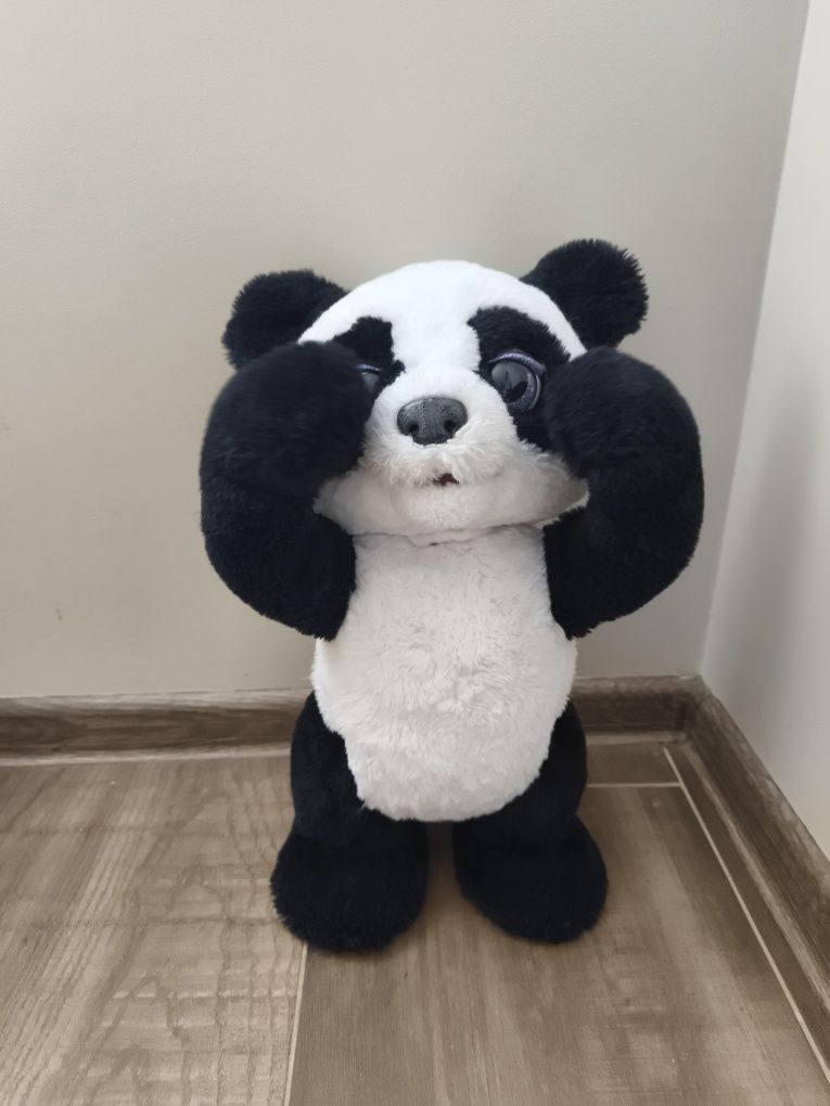 FurReal интерактивна панда