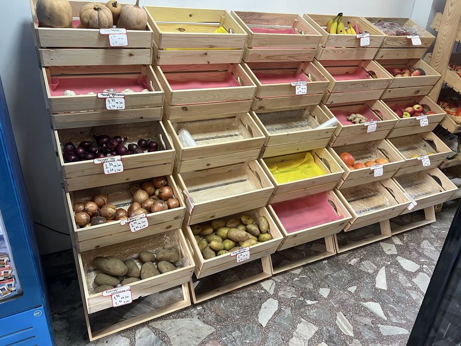 Стелажи за плод и зеленчук 5 броя