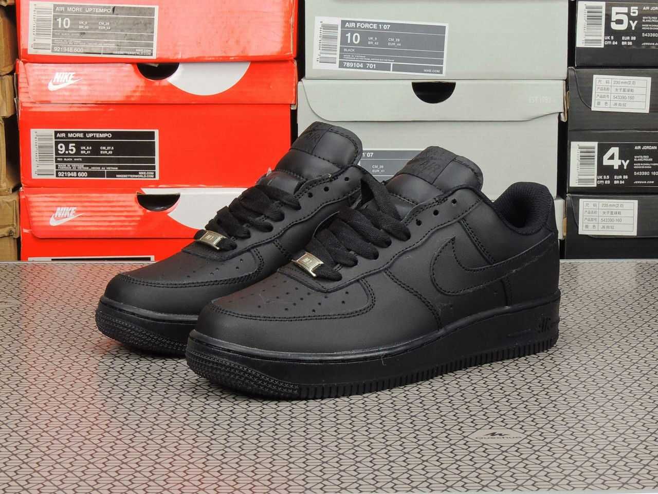 Nike AirForce 1 negri 36-44 [VERIFICARE LA LIVRARE]