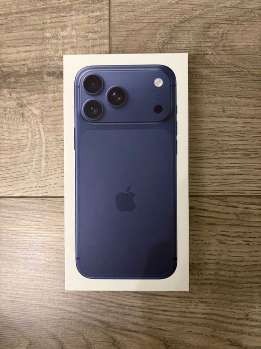 Apple iPhone 17 Pro Max 256GB Silver / Deep Blue NOU SIGILAT