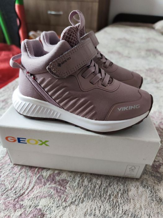 Детски маратонки VIKING.