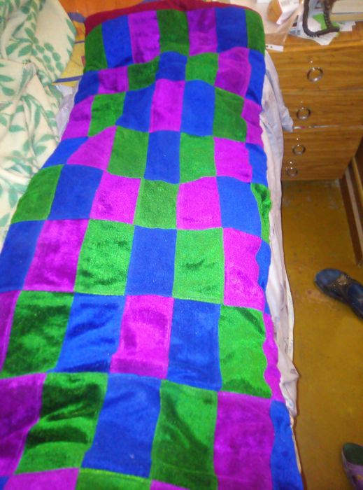 Продам две көрпе 4тыс