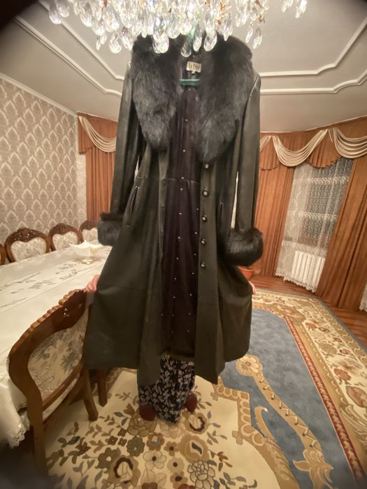 Продам плащь женский