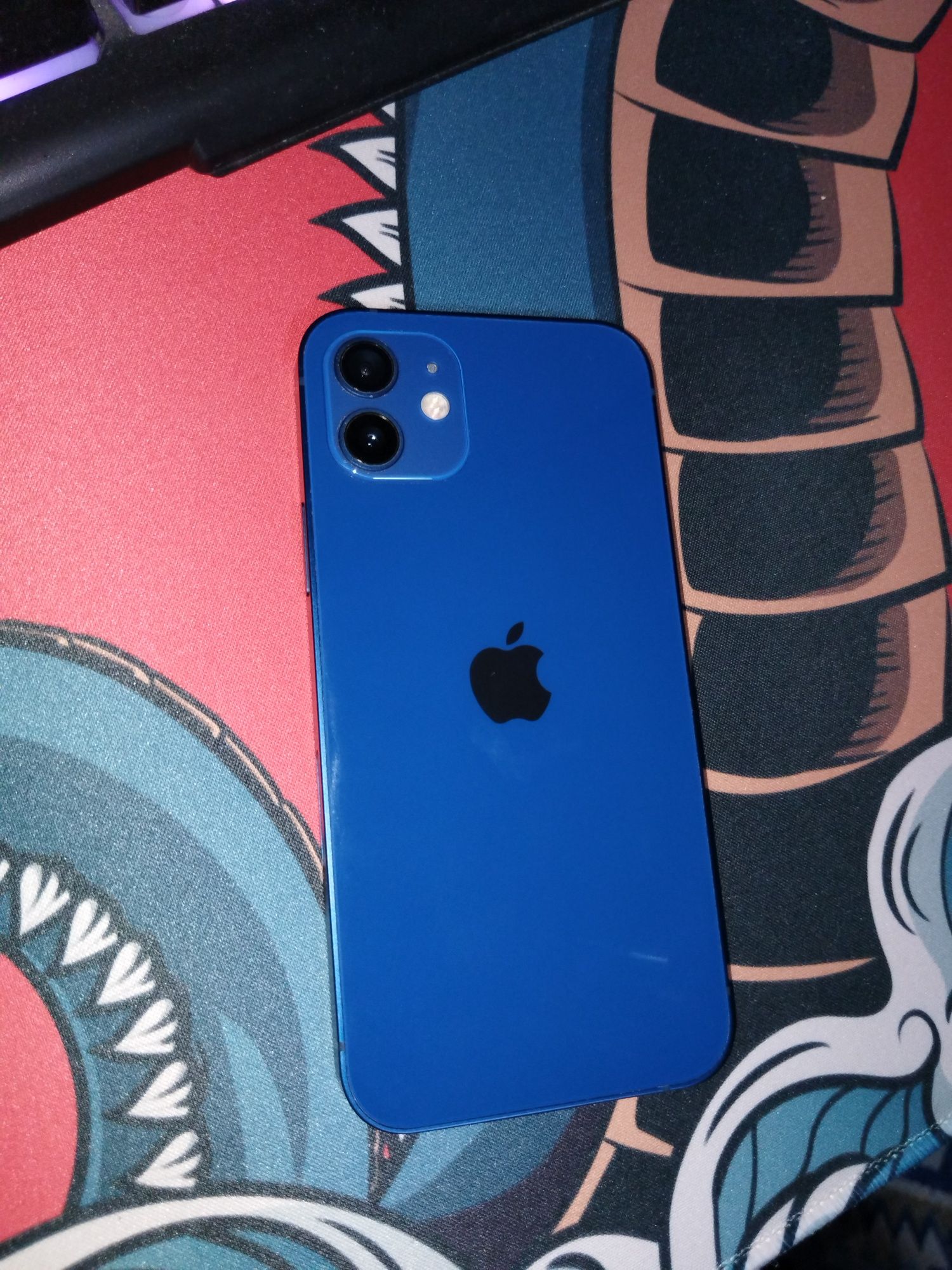 iPhone 12 128гб.