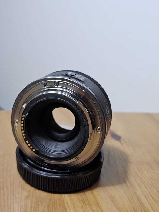 Canon 50mm RF 1.8