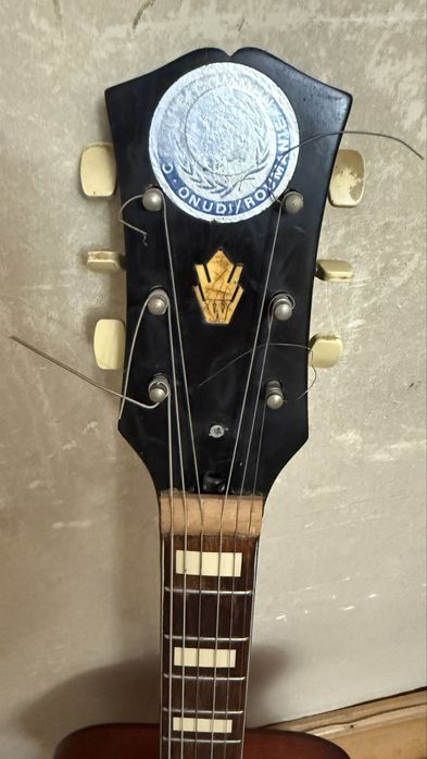 Vand chitara acustica Reghin