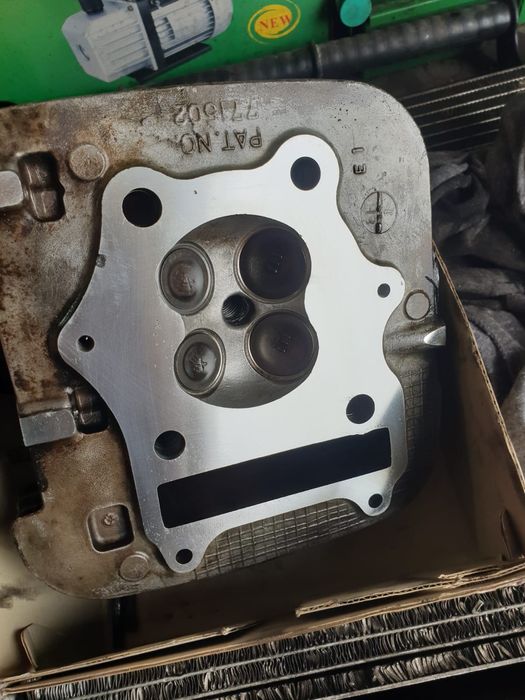 Motocicleta suzuki dr250