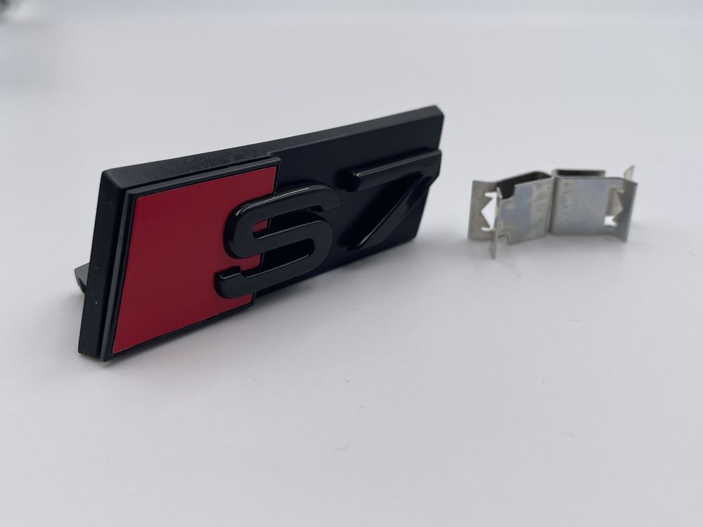 Emblema Audi S7 grila negru