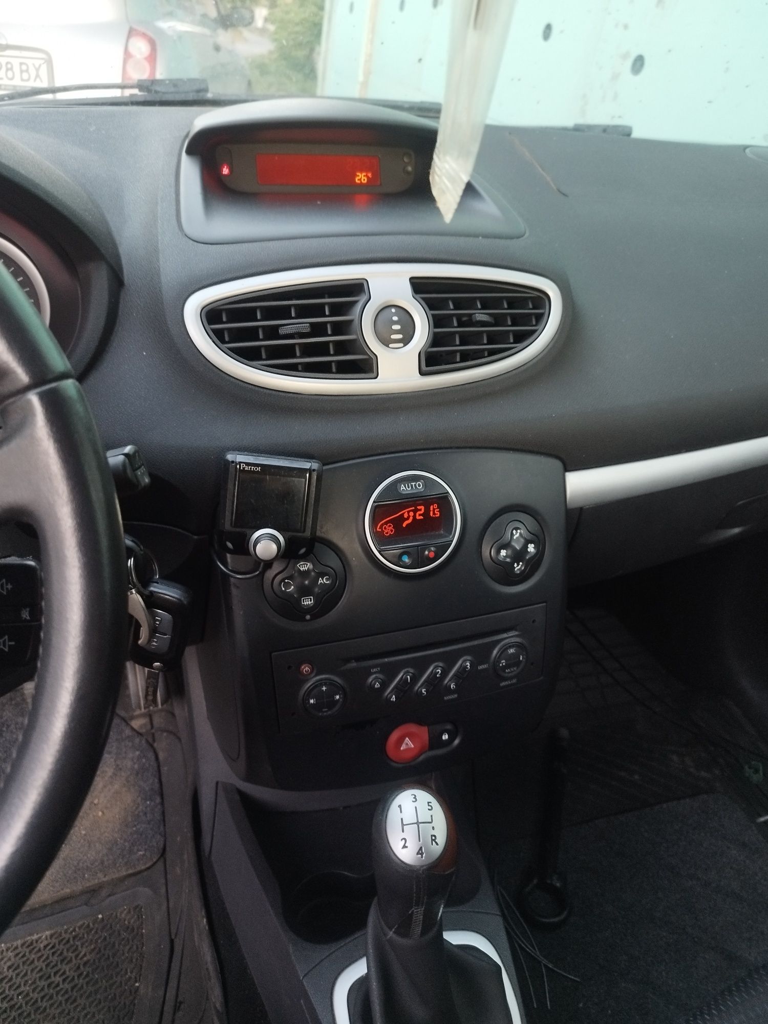Renault Clio 3 1.5 Dci 86кс цяла за части