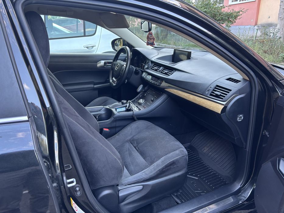 Lexus CT200h 1.8 Hybrid