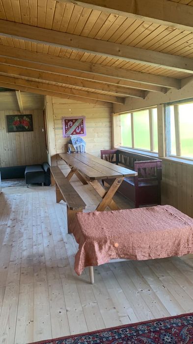 Închiriez cabană la Marisel