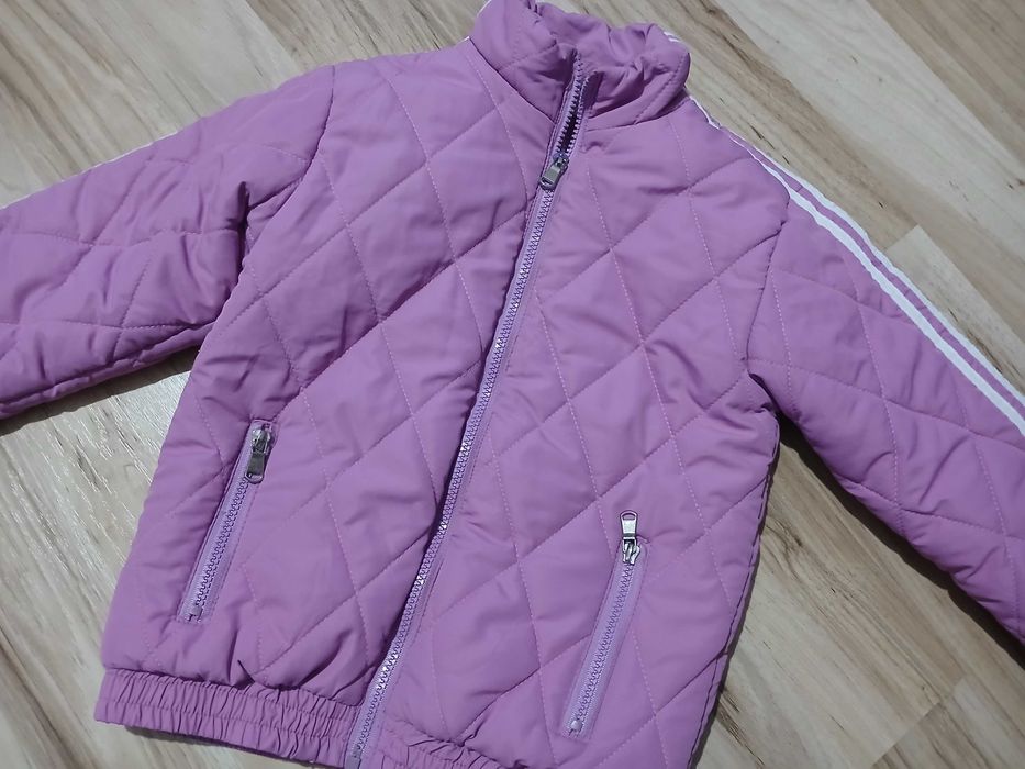 Geaca toamna/primavara fetita,mar.128,in stare excelenta