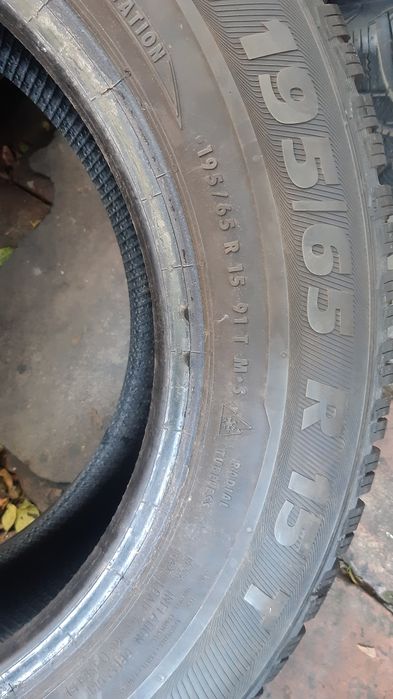 4 anvelope 195/65r15 marca Semperit preț fix 120 lei bucata