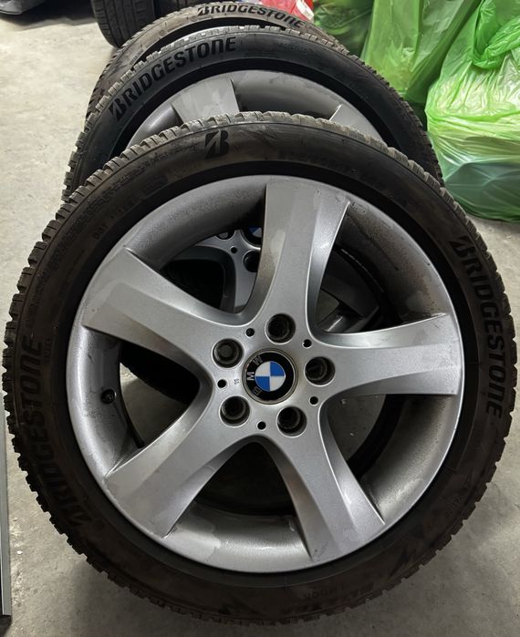 Jante originale BMW R 17 cu anvelope iarna noi!