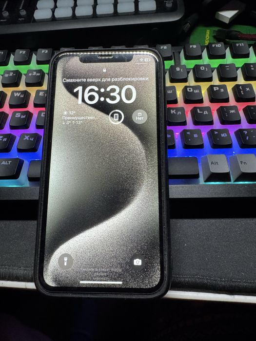 Продам iPhone 11