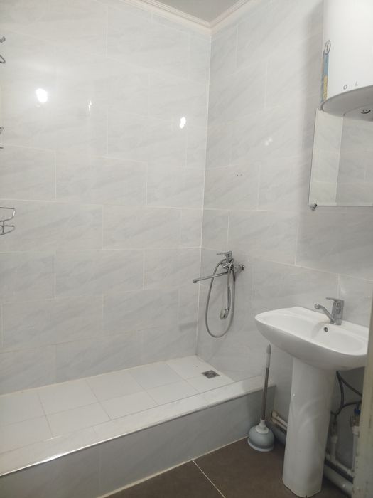 Ijaraga kvartira beriladi Sagdiyana parish olda 4 xona 2 etaj