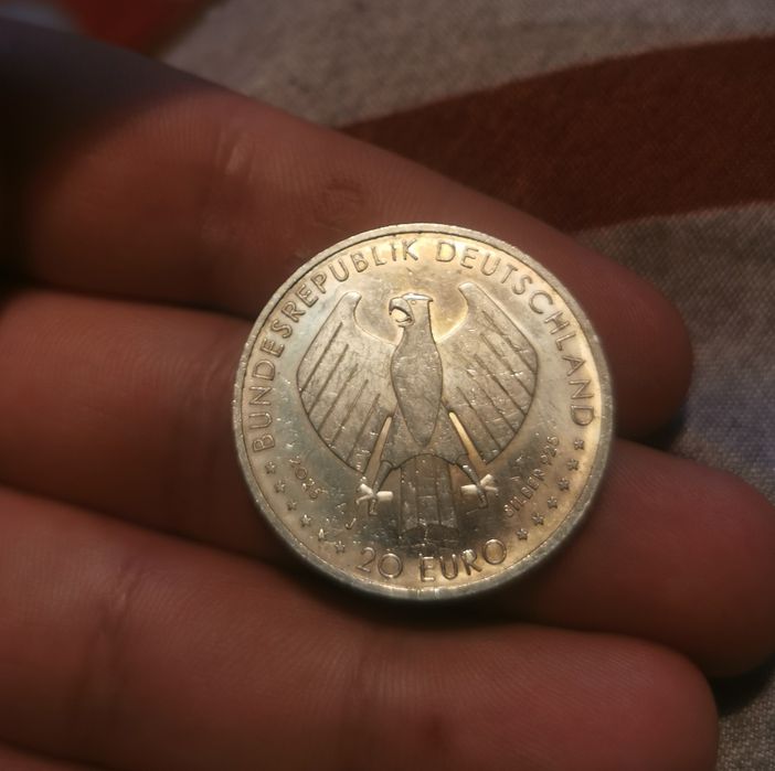 Vând monedă de argint(925) de 20 Euro,