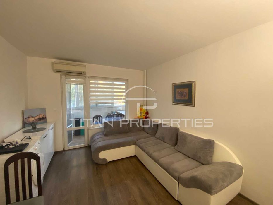 Продава се Тристаен апартамент в Пловдив, Христо Смирненски - 64 кв.м за 1938 €/кв.м - Снимка #2