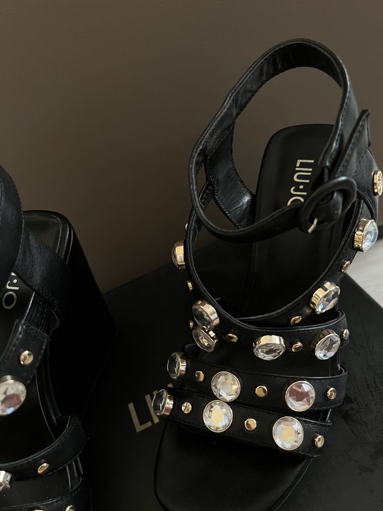 Сандали на платформа Liu jo