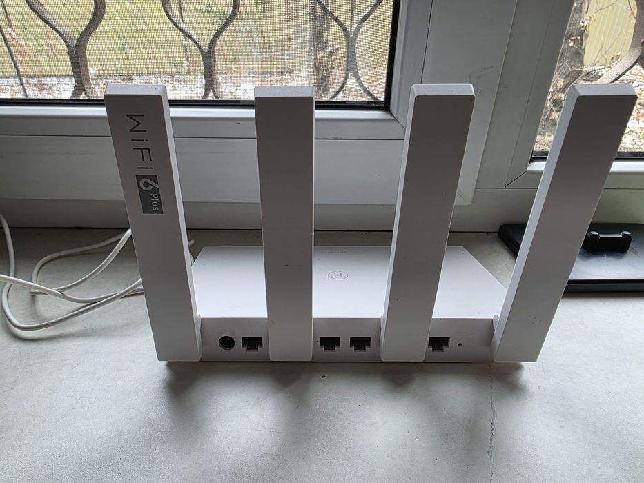 Продам роутер Huawei WIFI 6