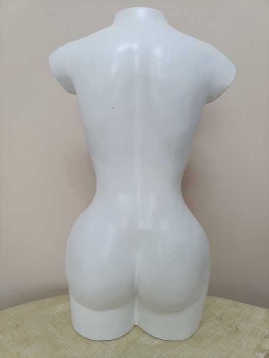 Statuetă bust nouă, livrare gratuită