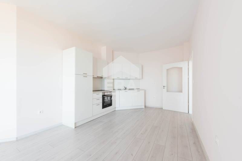 Продава се Тристаен апартамент в Варна, Чайка - 102 кв.м за 2148 €/кв.м - Снимка #1