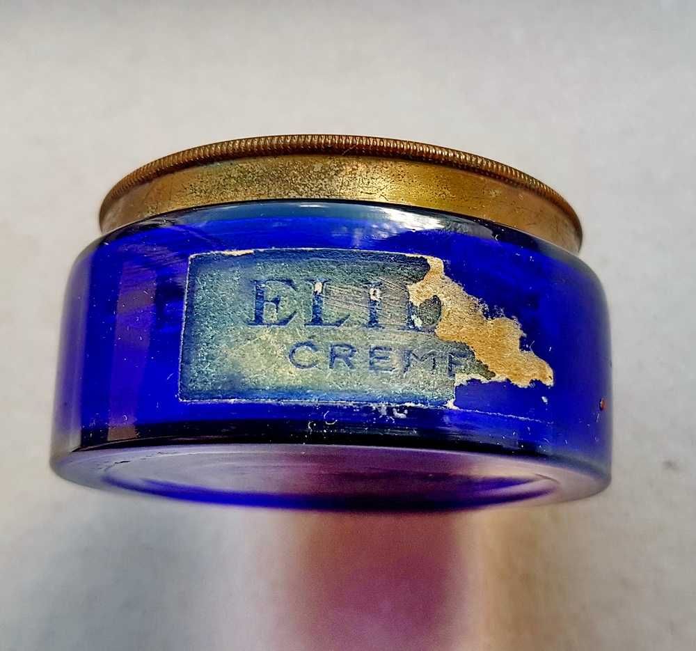 D431- I-ELIDA-Cutie crema pudra dama fata veche interbelica .