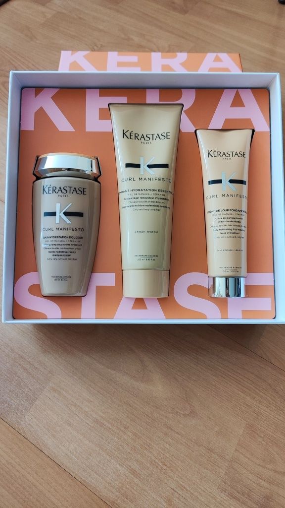 Хидратиращ комплект за чуплива коса Kerastase Curl Manifesto Set