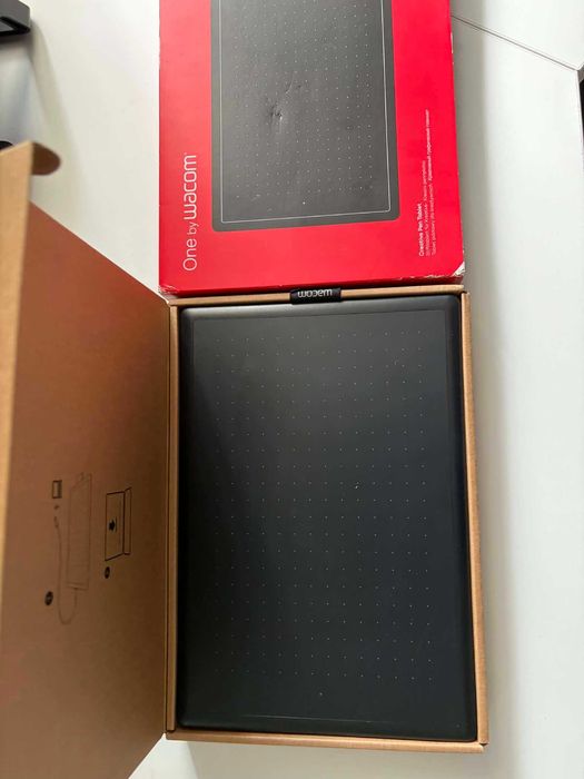 Графичен таблет Wacom One medium