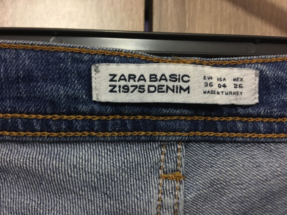 Дамски дънки ZARA BASIC