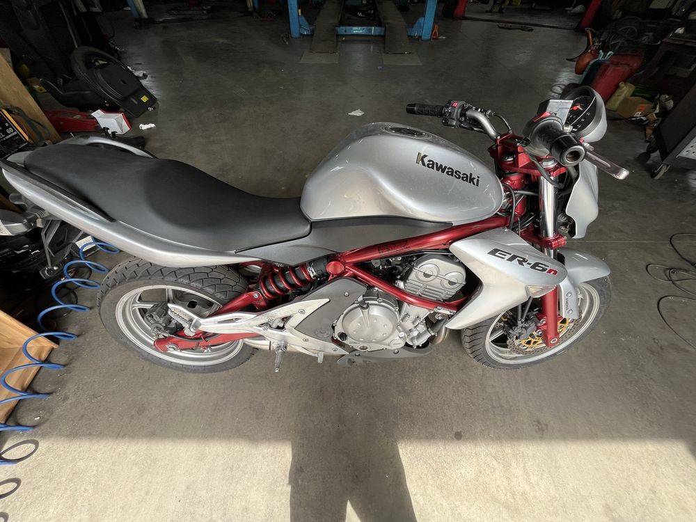 Vand Kawasaki ER-6N ABS