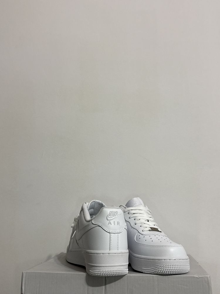 Adidasi Nike air force 1 Triple White 40-44