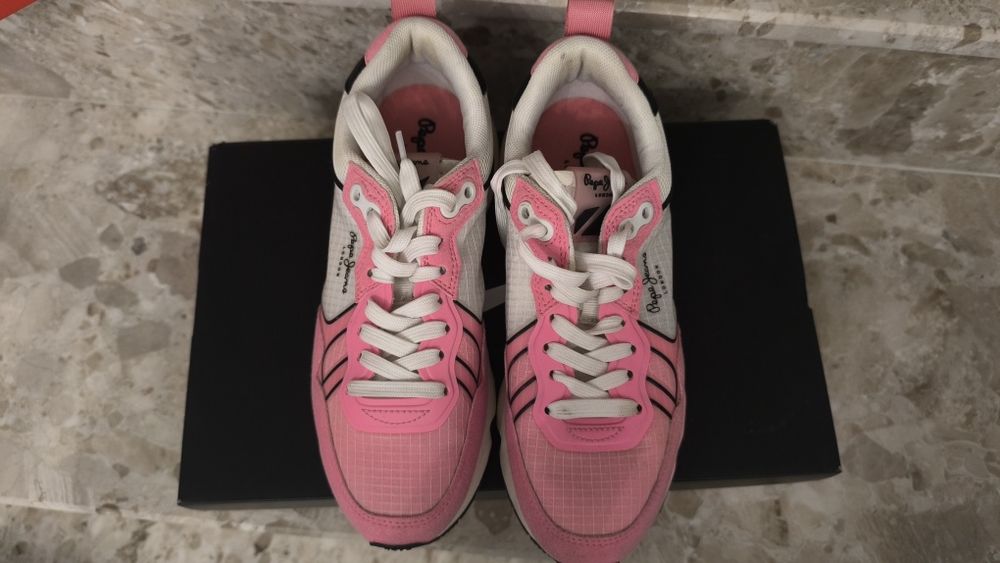 Pepe Jeans Brit Pro Neon W
Сникърси Brit Pro Neon W PLS31460 Розов