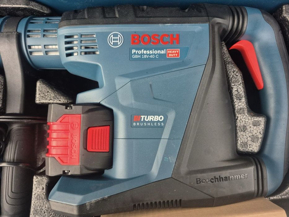Ciocan rotopercutor bosch cu acumulatori