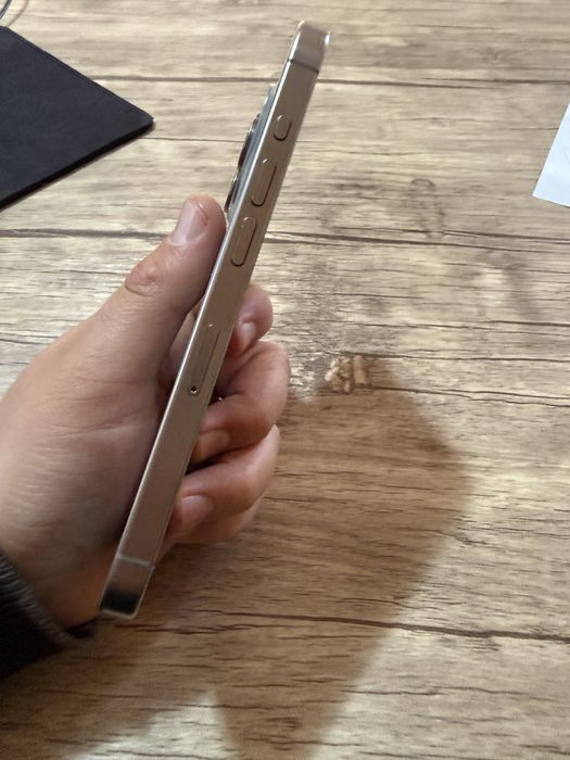 Iphone 15 pro sim+esim