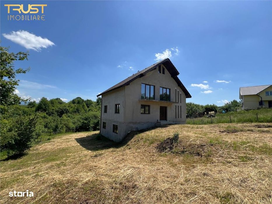 Casa semifinisata V. Ghinzii teren 18 arii