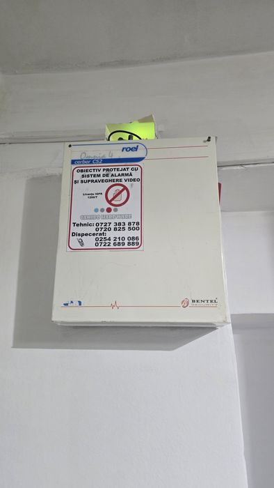 Vand sistem de alarmă cu gps sim pt cartela si 2 senzori de miscare