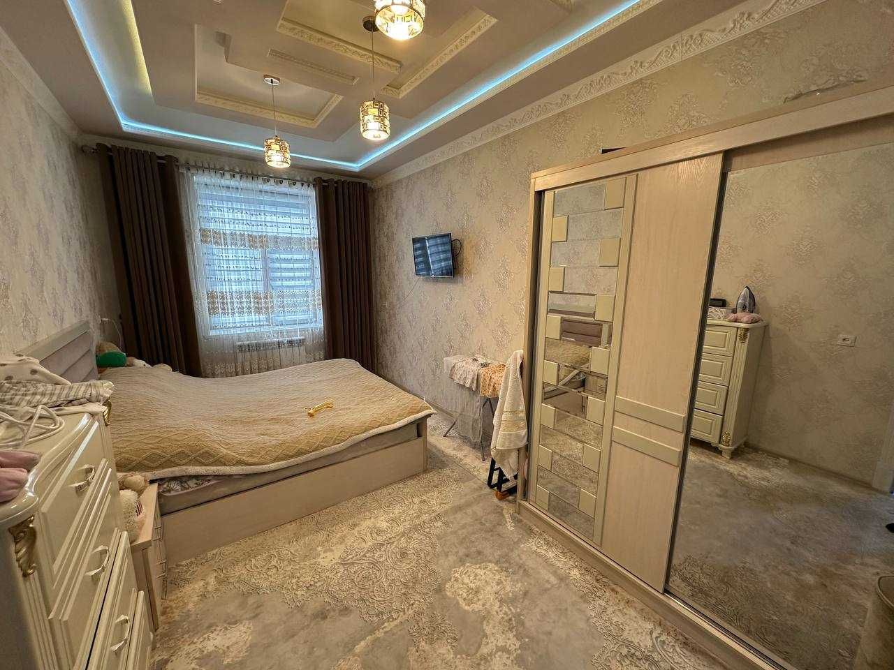 3х комнатная квартира на 5 этаже 95кв/м, в Самарканде