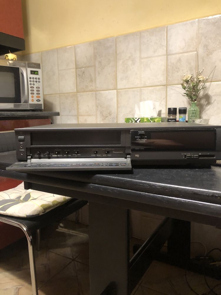 Video recorder Panasonic hifi stereo nv f65 hq