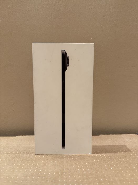 iPhone 17 Air | 256GB | Фабрично запечатан | Space Black |