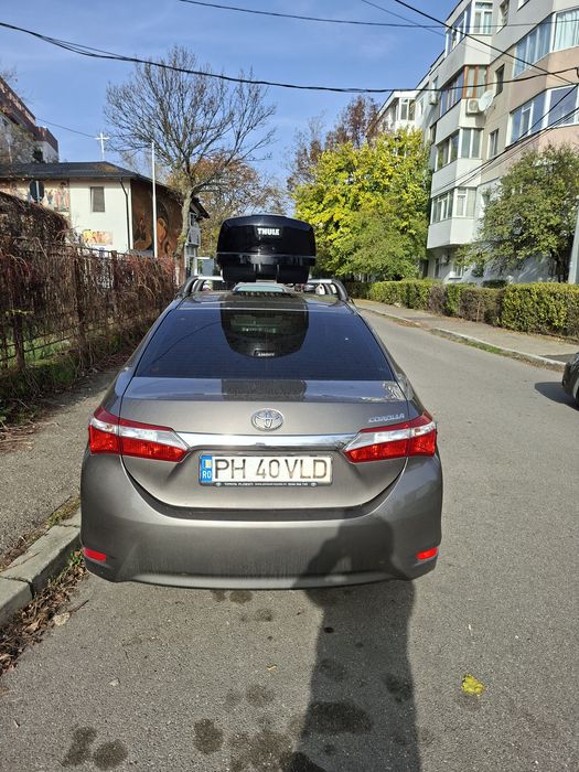 Vând Thule   motion XT sport black.