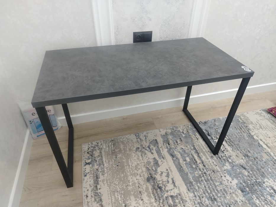 Ofis uchun yangi loft stol va kreslo
