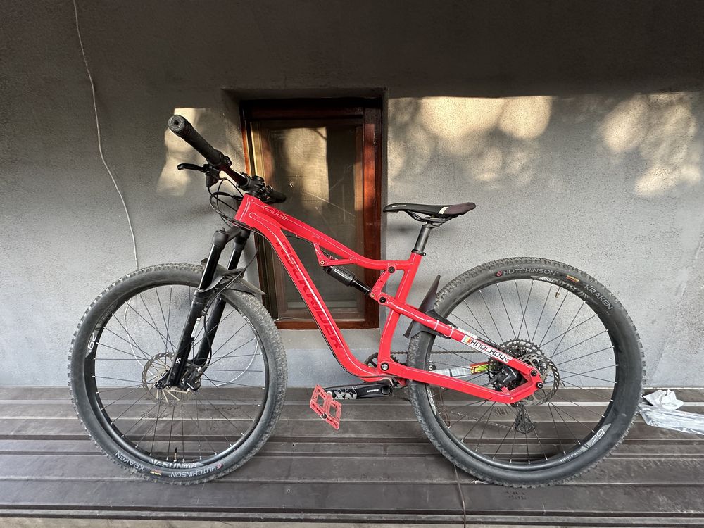 Bicicleta Full Suspension Enduro